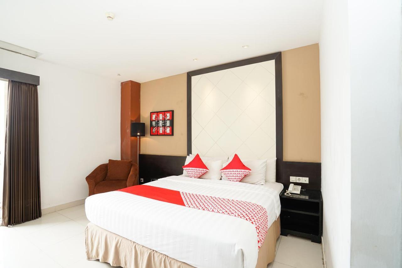 Oyo 197 Prime Royal Hotel Kapasari Buitenkant foto