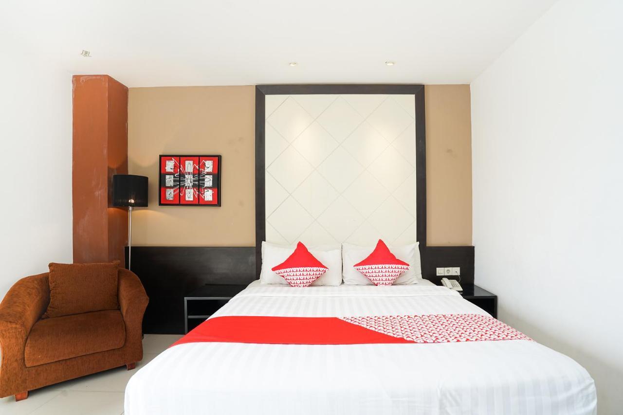 Oyo 197 Prime Royal Hotel Kapasari Buitenkant foto